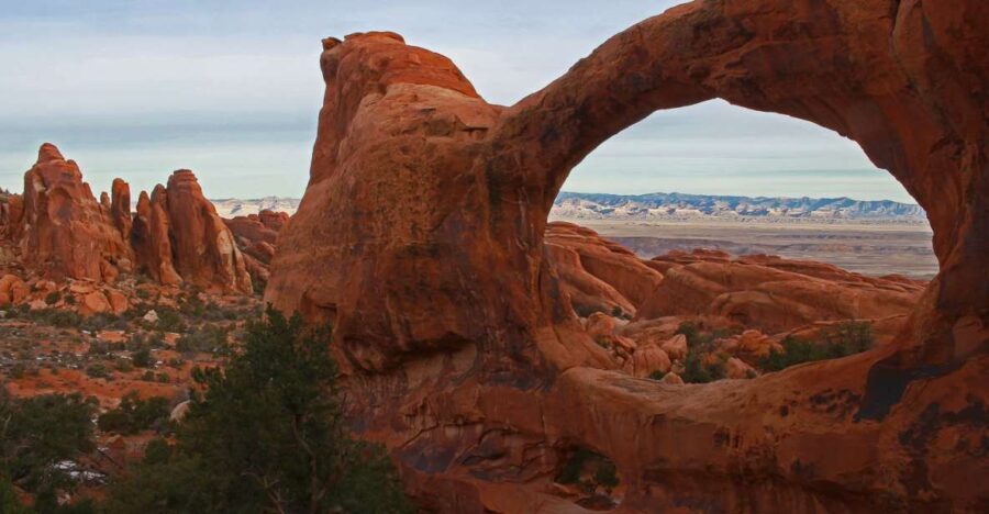 From Moab: Full-Day Canyonlands and Arches 4x4 Driving Tour - A Deep Dive into the Day: What to Expect on This Adventure