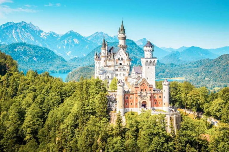 From Munich: Premium Neuschwanstein Castle & Linderhof Tour - Who Should Consider This Tour?