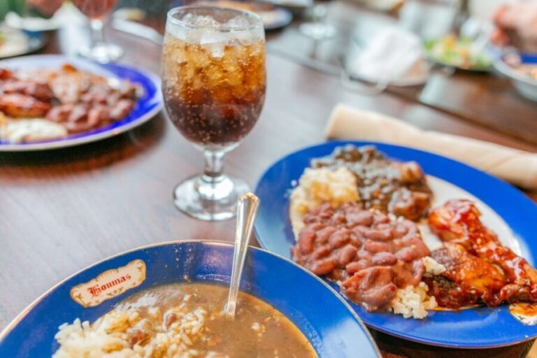 From New Orleans: Swamp Airboat, 2 Plantation Tours & Lunch - Exploring Louisiana’s Natural and Historic Treasures