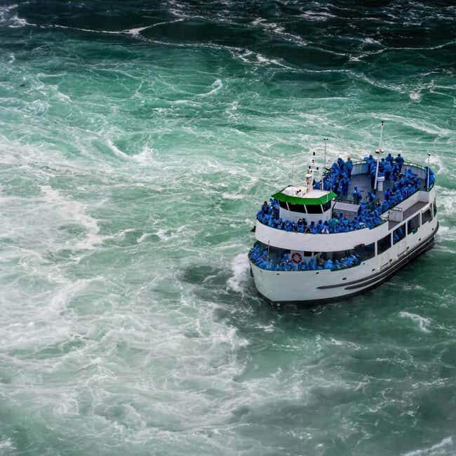 From New York City: Niagara Falls Guided Tour - An In-Depth Look at the Niagara Falls Guided Tour