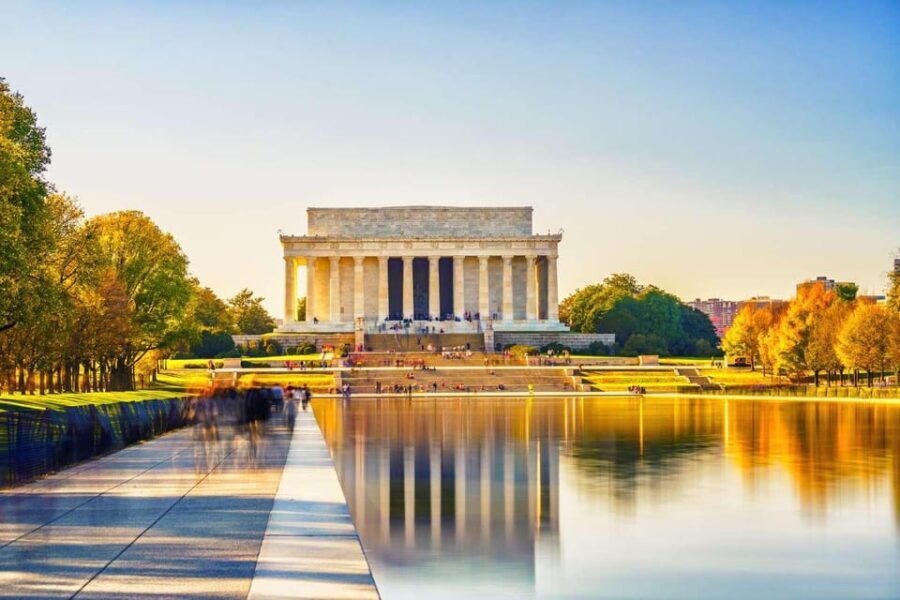 From New York City: Washington DC Sightseeing Tour - A Closer Look at the Experience
