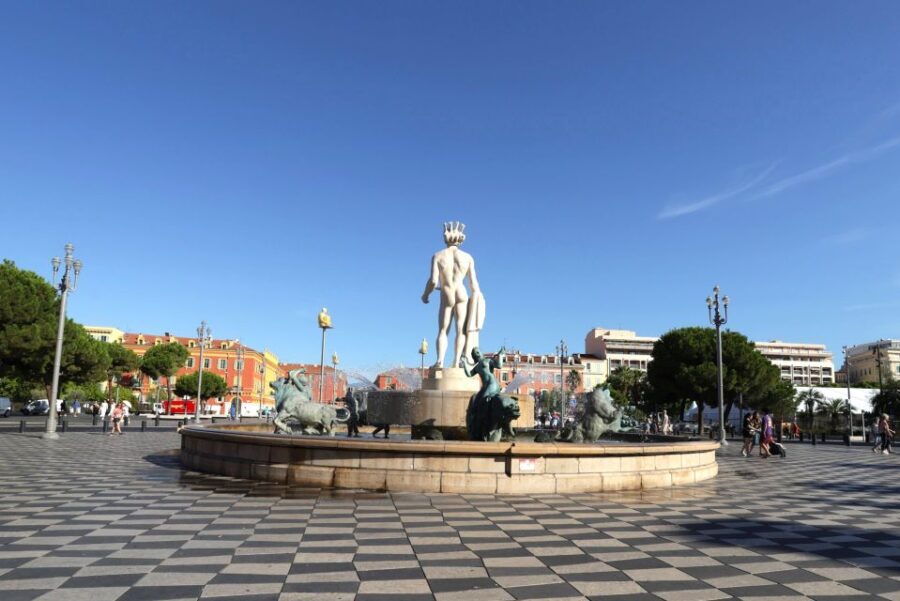 From Nice: Walking & driving tour of Nice - A Deep Dive into the Nice Walking & Driving Tour