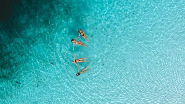 From Noosa: 2-Day K'gari (Fraser Island) Small-Group Tour - Who Should Consider This Tour?