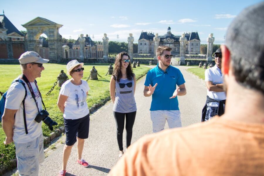 From Paris: Chateau de Fontainebleau & Vaux-Le-Vicomte Tour - What the Reviews Say