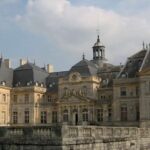From Paris: "le Grand Noël Vaux le Vicomte & Fontainebleau" - A Deep Dive into the Experience