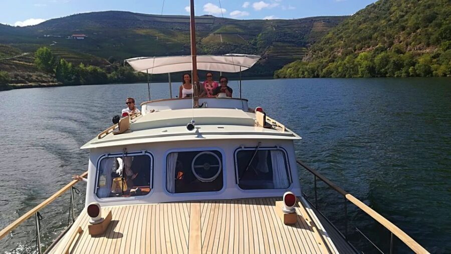 From Pinhão: Private Yacht Cruise along the Douro River - Who Will Love This Tour?