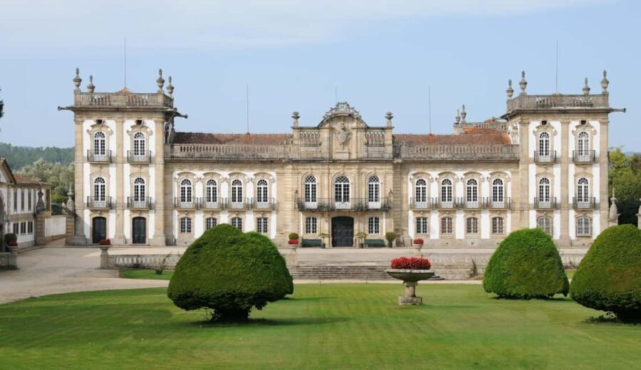 From Porto: Minho Private Nature, History & Traditions Tour - Why This Tour Stands Out: A Closer Look