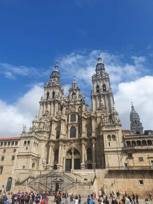 From Porto to Santiago de Compostela up to 4 Stops - Exploring the Route: What to Expect on This Customizable Tour