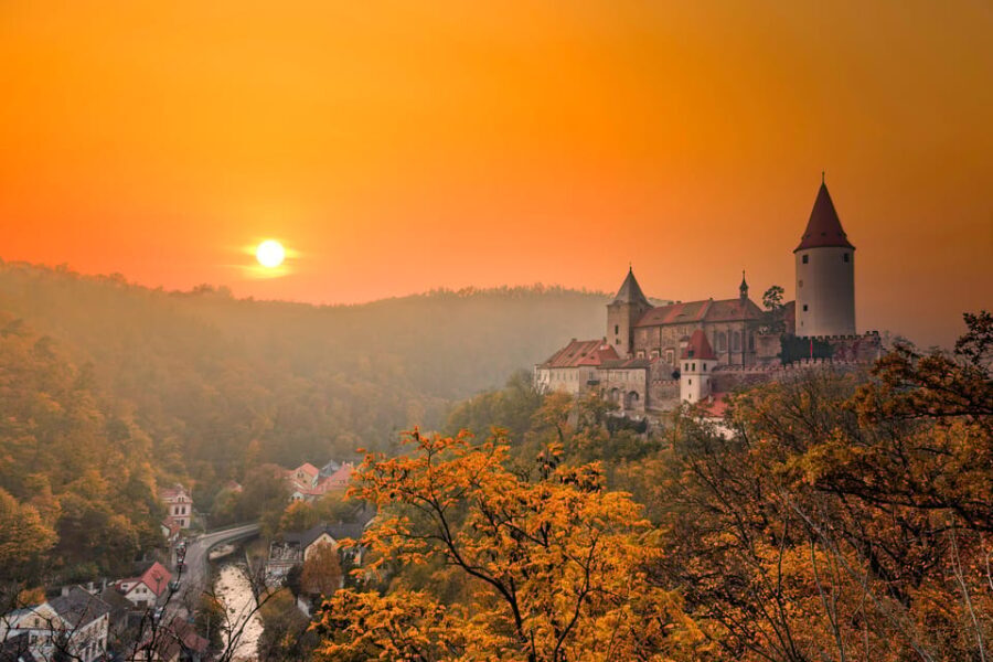 From Prague: Kivoklát Castle & Motorcycle Museum Day Trip - A Deep Dive into the Experience