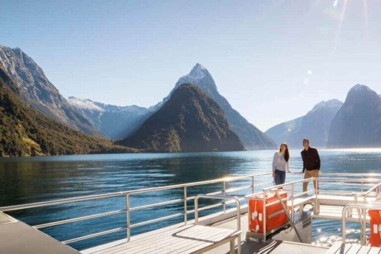 From Queenstown: Milford Sound Flight and Cruise with Lunch - Who Would Love This Tour?