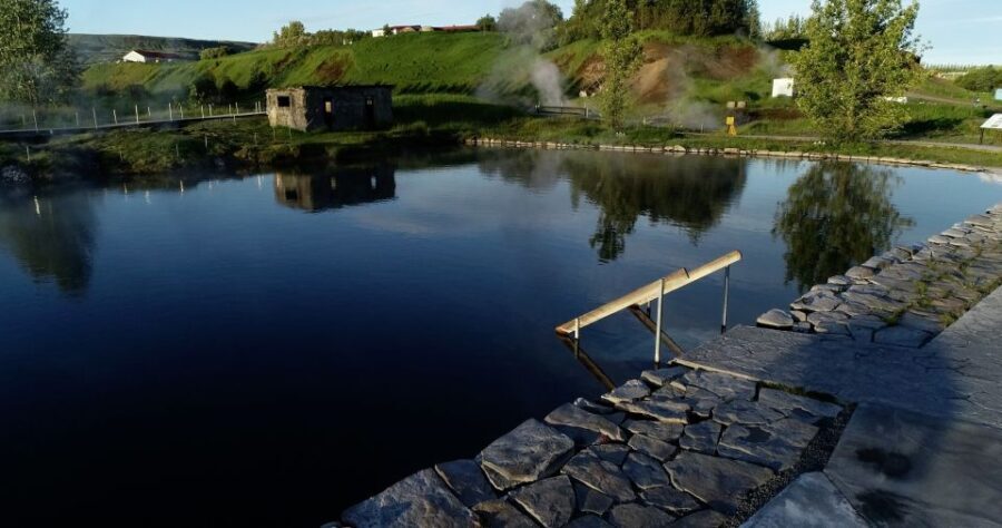 From Reykjavik: Golden Circle and Secret Lagoon Day Trip - Discovering the Golden Circle: A Closer Look