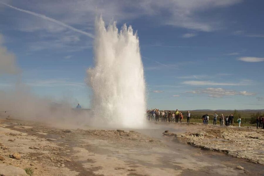 From Reykjavik: Private Golden Circle & Blue Lagoon Tour - Exploring the Golden Circle—Your Personal Iceland Adventure