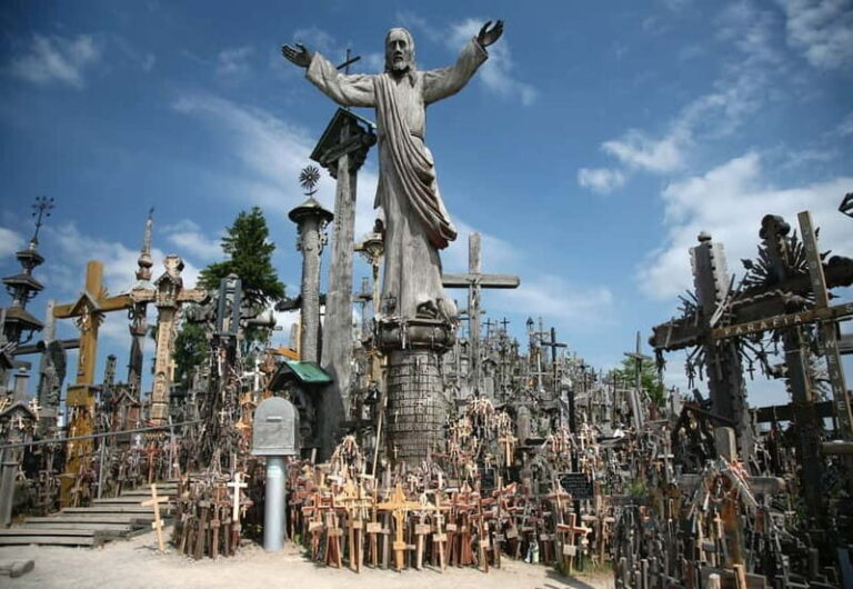 From Riga: Hill of Crosses, Bauska & Rundale Full-Day Tour - What Makes This Tour Stand Out?