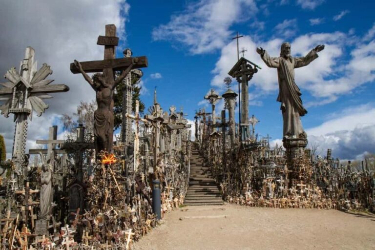 From Riga: Hill of Crosses & Jelgava Highlights - What This Tour Means for You