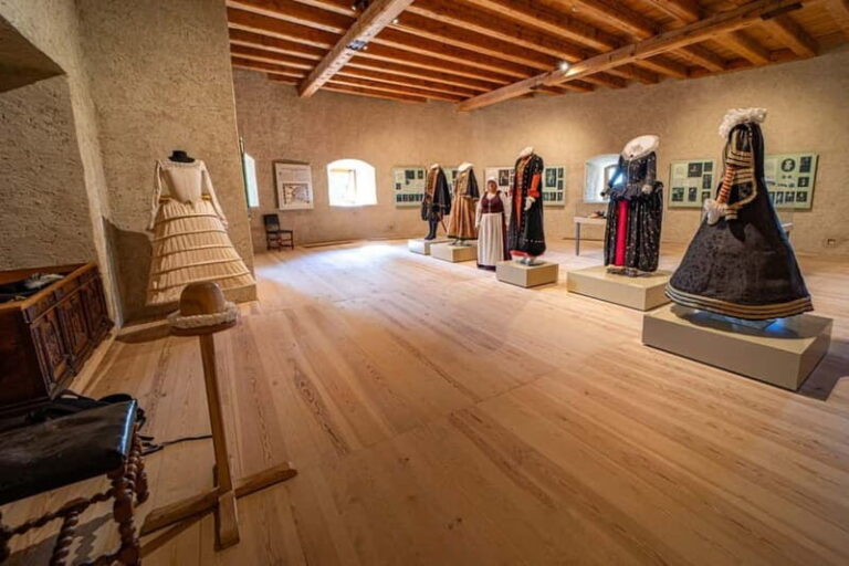 From Riga : Rundale palace and Bauska castle tour and back. - Who Will Love This Tour?