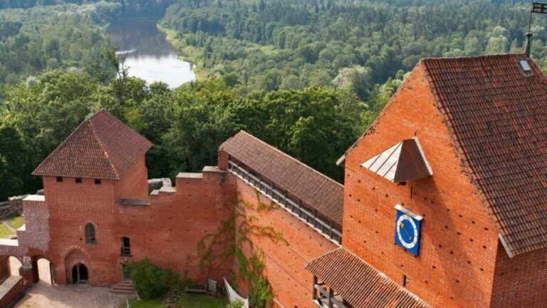 From Riga: Siguldas Top Sights & Scenic Picnic (EN/DE/ESP) - Why choose this tour?