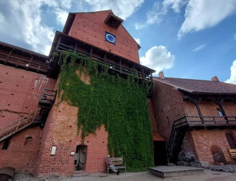 From Riga: Turaida, Sigulda, and Cesis Private Full-Day Trip - How the Day Comes Together