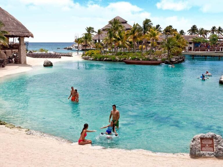 From Riviera Maya: Xcaret Park Plus, the complete experience - FAQ