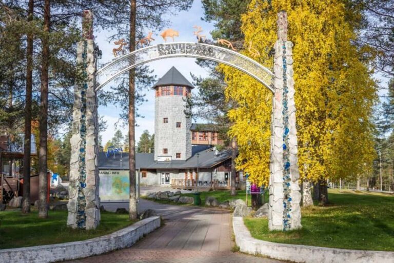 From Rovaniemi: Visit Wildlife Park in Ranua - Highlights of the Wildlife Park Experience