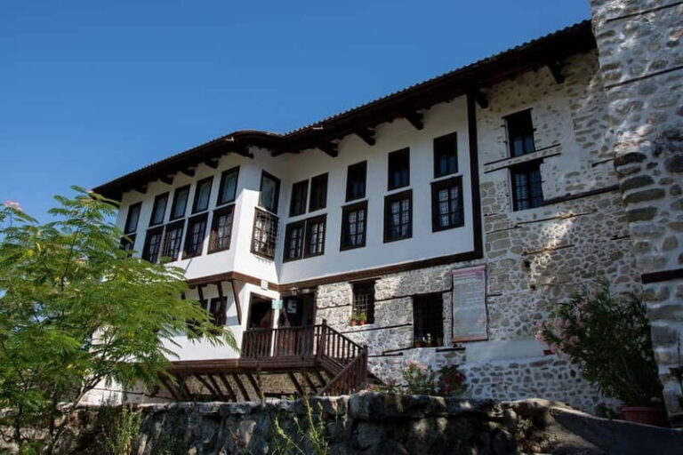 From Sofia: Private Melnik Wine Tour - Who Is This Tour Best For?