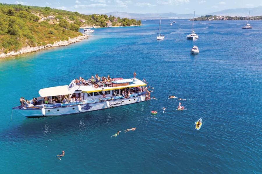 From Split: Blue Lagoon & 3 Islands Cruise with Lunch - The Water and Snorkeling Experience