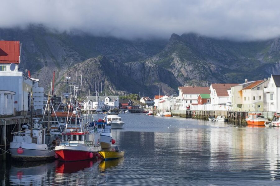 From Svolvaer: 2- Day Lofoten Highlights Photo Tour - Day 1: Exploring the Northern Marvels