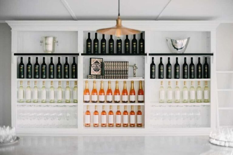 From Sydney: Hunter Valley Boutique Wine Tasting Tour - Authentic Experiences and Genuine Value