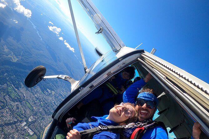 From Sydney: Tandem Skydive Experience over Wollongong Beach - What Makes This Tour Stand Out?