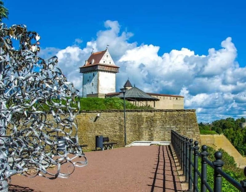 From Tallinn: Narva and Narva-Jõesuu Day Trip with Guide - Why This Tour Is a Great Pick