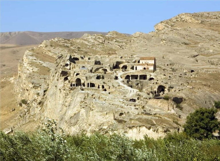 From Tbilisi: Gori and Uplistsikhe Group Tour - Jvari Monastery: A Scenic UNESCO Gem