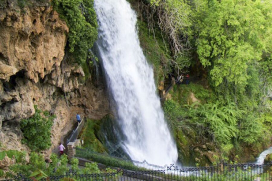 From Thessaloniki: Pozar Thermal Springs and Edessa - An In-Depth Look at the Pozar and Edessa Day Trip