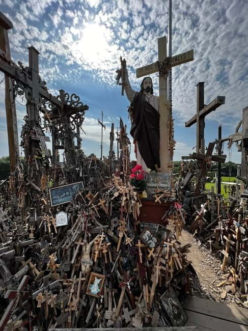 From Vilnius: Hill of Crosses, Pakruojis Manor & Kernav - Key Points