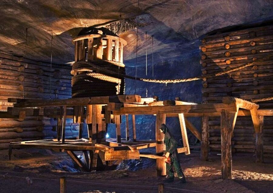 From Warsaw: Krakow & Wieliczka Small Group Tour with Lunch - An In-Depth Look: What to Expect