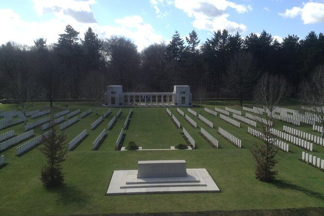 From Ypres, The Christmas Truce to Passchendaele Ypres Based WW1 private tour - FAQ