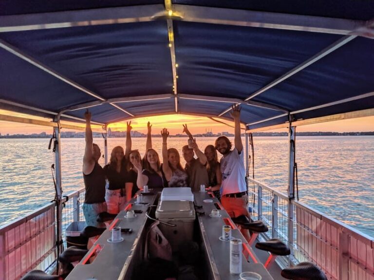 Ft. Lauderdale: Nighttime Sightseeing Catamaran Tour - Why Choose This Cruise?