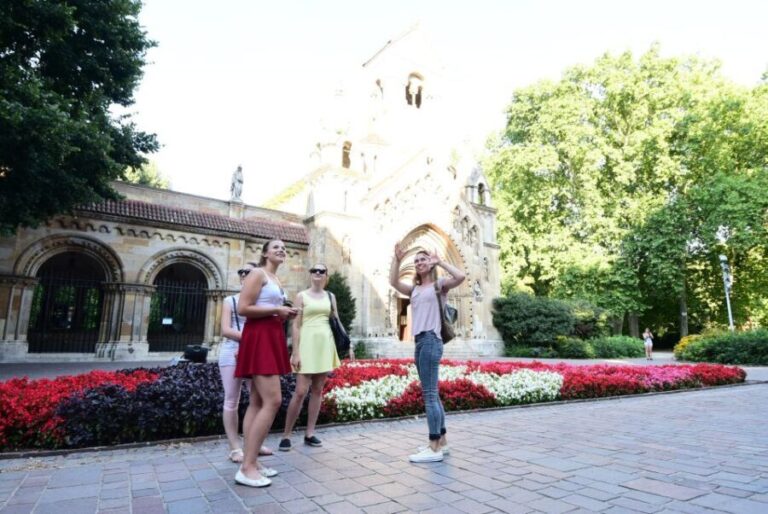 Full Day Budapest City Tour with Lunch, Wine & Dessert - Why This Tour Works Well