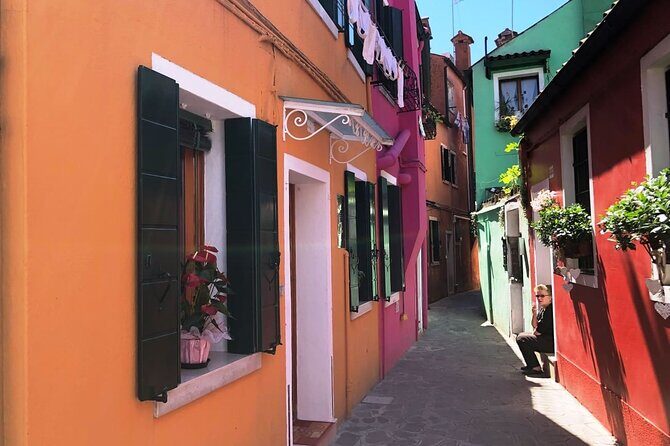 Full-day excursion to Murano, Burano and Torcello from Venice Train Station - How the Tour Works in Practice