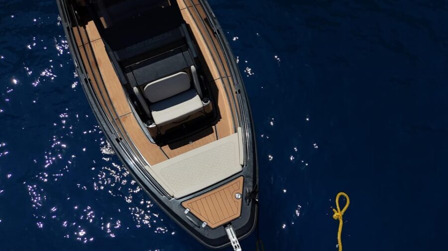 Full Day Private Captain Cruise - Exploring Santorini from the Water: An Authentic and Luxurious Experience