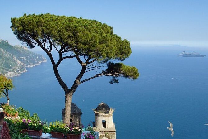 Full-Day Private Tour of Pompeii and Amalfi Coast from Rome - Detailed Breakdown of the Experience