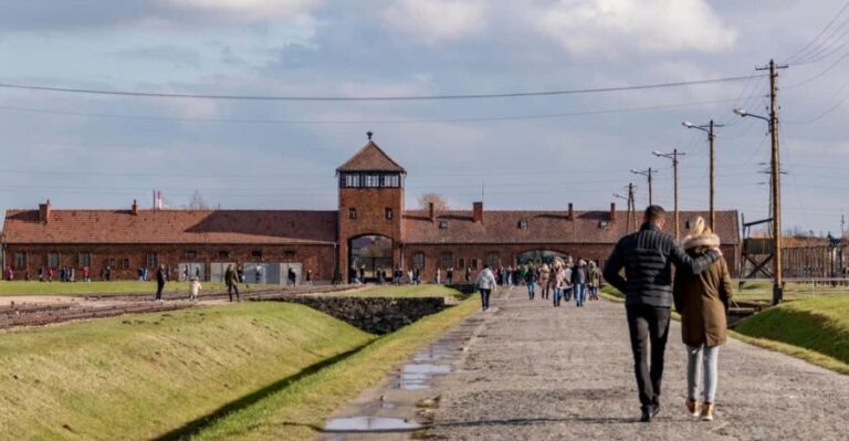 Full-Day Private Trip from Prague to Auschwitz - Birkenau - Why Choose This Tour?