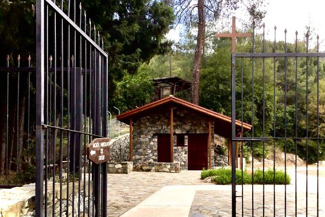 Full-Day Tour UNESCO Churches and Kalopanayiotis in Cyprus - Who Would Love This Tour?