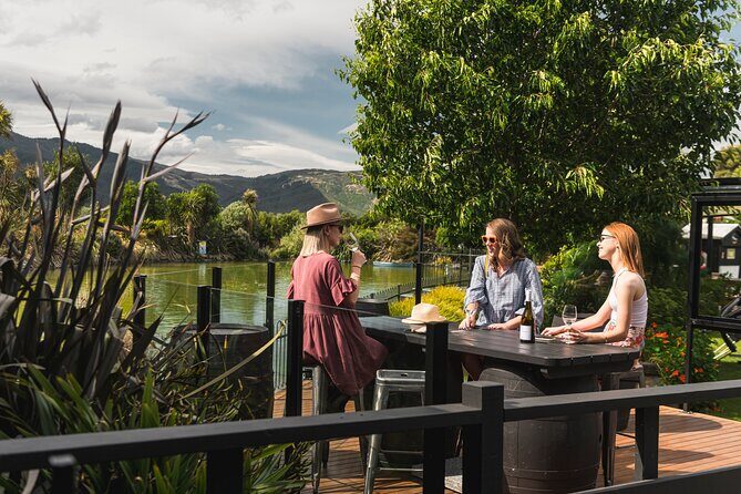 Full-Day Wine Gourmet and Scenic Delight Tour of Marlborough from Picton