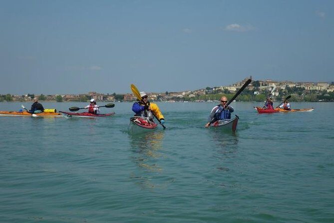 Fun Kayaking In Lake Trasimeno with lunch - Umbria - What Makes This Tour Special?