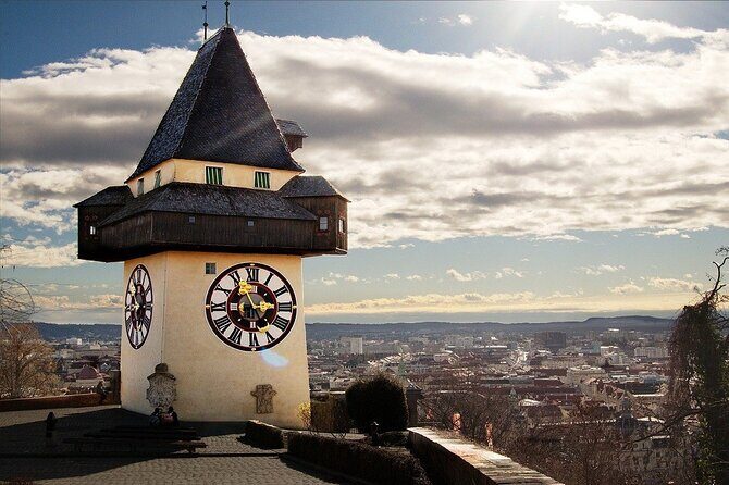 Fun & mobile scavenger hunt through Graz - The Sum Up