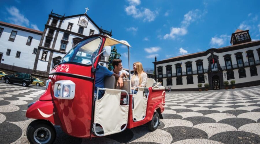 Funchal: Guided Old Town Tuk Tuk Tour and Botanical Gardens - What the Tour Includes and What to Expect