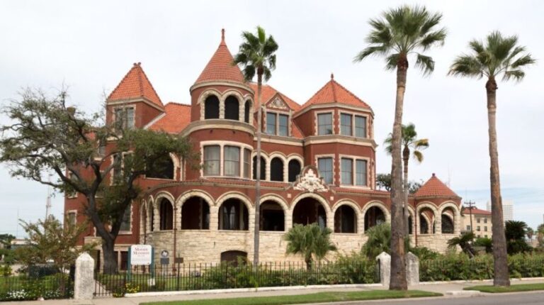 Galveston: Spooky Strand Ghost Walking Tour - Final Thoughts