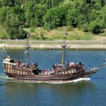 Gdansk: Guided Round-Trip Cruise to Westerplatte - Itinerary Breakdown: From Old Town to Westerplatte