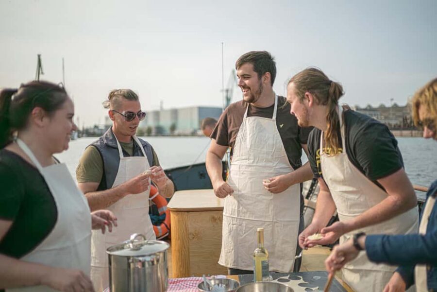 Gdask: Shipyard and Port Cruise with Pierogi Tasting - What to Expect During the Cruise