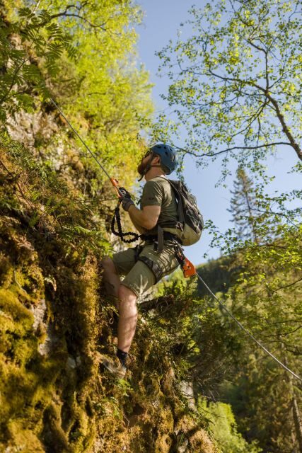 Geiranger: Rappelling tour with epic view - An In-Depth Look at the Rappelling Tour