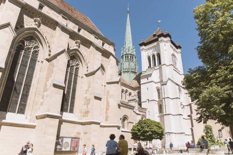 Geneva: City Tour and Fondue Cooking Class, Swiss Folklore - The Sum Up